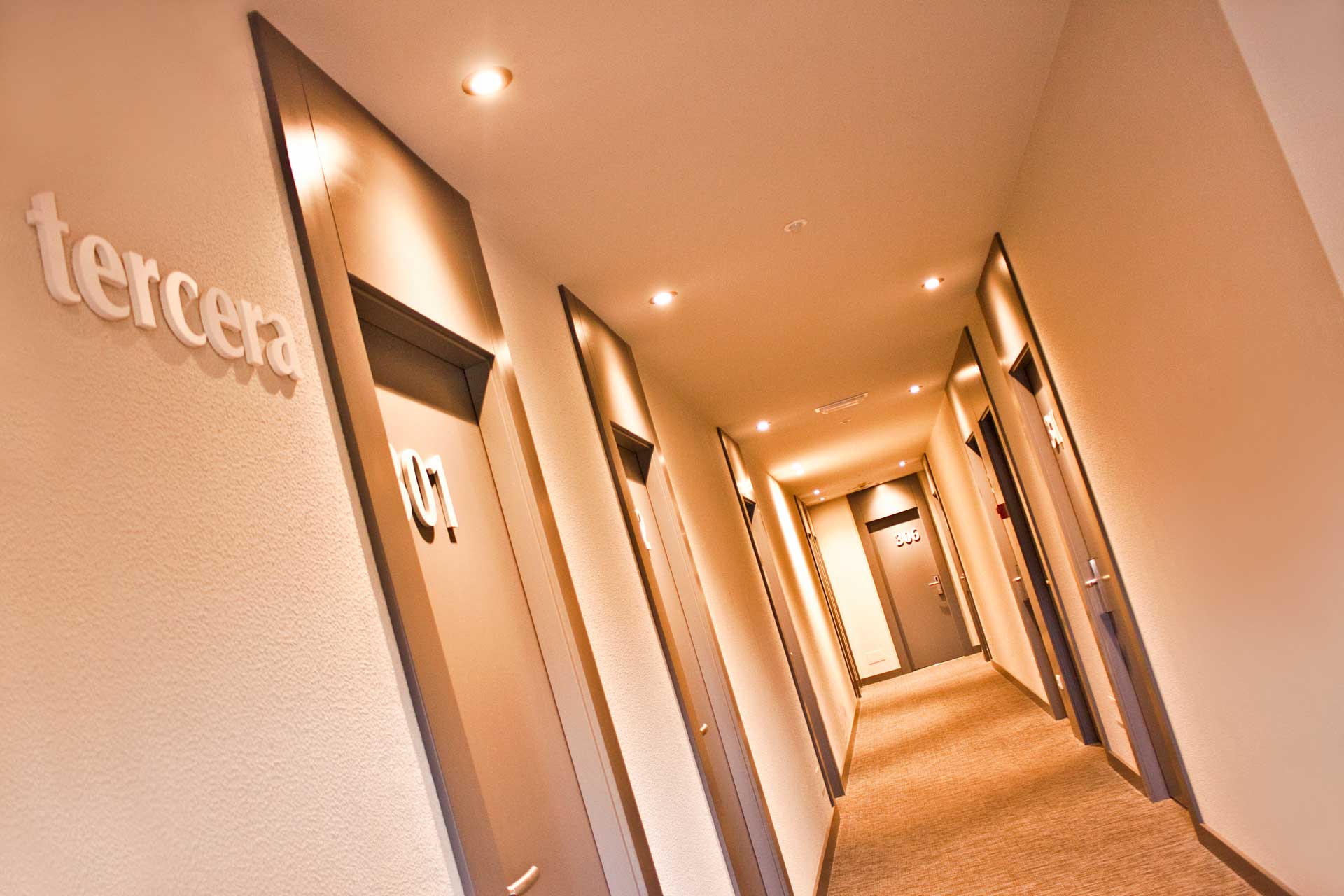¿Quiere reservar una habitación en el hotel Corona de Galicia?